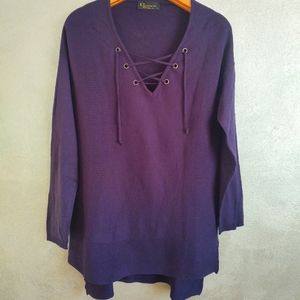 📚KLd Women's size S Navy Sweater w/lace up V-Neck